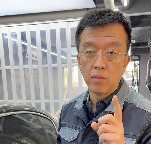 10分钟快速洗车全流程，去污上光打蜡同步完成-有驾