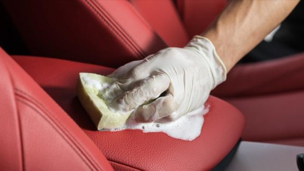 汽车3天不洗就满身灰？老司机教你一招，汽车半月不洗都闪耀如新-有驾