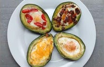 四种口味烤鸡蛋牛油果