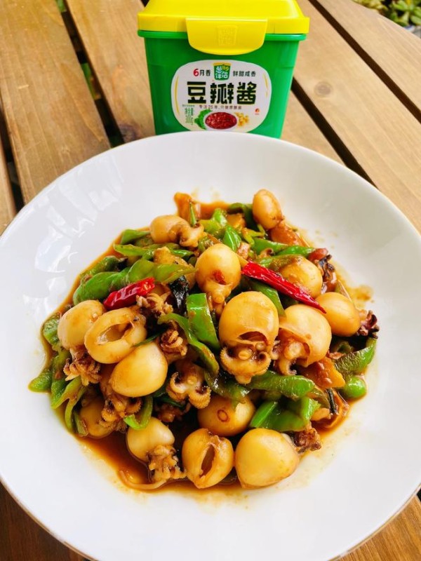 家常快手菜 酱爆墨鱼仔(15分钟搞定)的做法