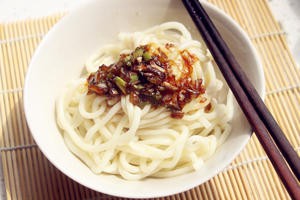 葱油拌面——5分钟早餐的做法 步骤6