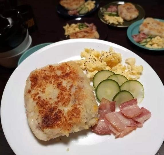 早餐吃啥最香？三道快手菜，10分钟搞定全家营养