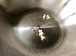 青豆炒虾仁(10分钟快手菜)的做法 步骤3