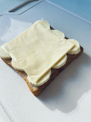 快手早餐,香蕉面包片的做法 步骤3