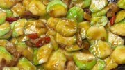 家常菜炒角瓜试吃探索网红日常美食