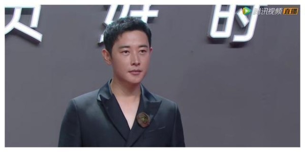 唐嫣产下龙凤胎后大变样，苹果肌下垂，罗晋照顾宝宝也衰老不少