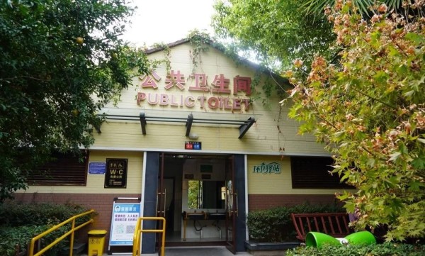 改造后的公厕。巢湖市委宣传部供图