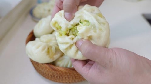发面蒸包子，不放酵母不放泡打粉，10分钟快速发满盆，蓬松又暄软