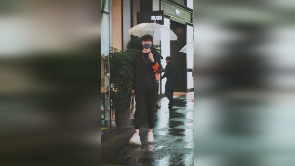 高大帅气的小哥哥最受女孩子