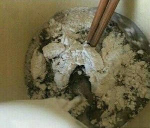 黑料理之煤球蛋糕的做法 步骤2