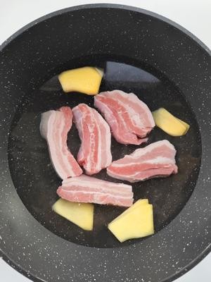 小炖肉的做法 步骤2