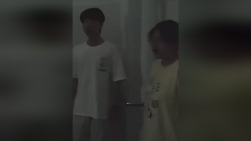 学生楼梯间阿卡贝拉合唱 人声交响仿佛瞬移到动画世界