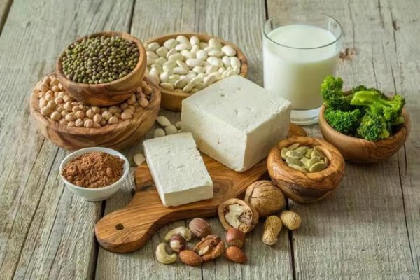 老年人吃什么营养品对身体好？补足全面营养才是科学之道  ​