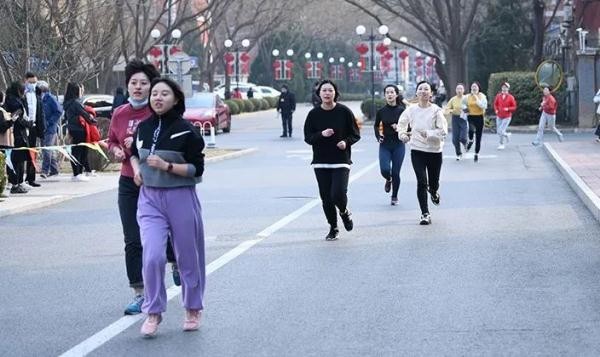 40 岁后养成这 8 个习惯，能让你比同龄人多活 20 年！