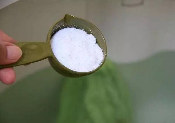 生活百科小竅門：衣服棉被發黴不用丟，教你簡單幾招去除黴菌！ - 文章圖片