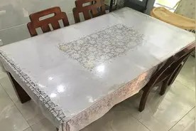 餐桌上沾有油污痕迹,难清理,奶奶教了我这一招,几秒钟就能擦净视频封面