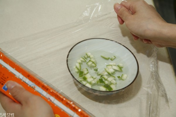 小苏打洗碗怎么清洗 小苏打洗碗好不好