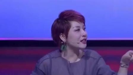 现在就告白: 可爱女孩收到男友12份情书, 结果全是歌词