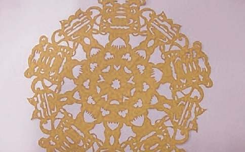 剪纸制作漂亮手工纸花插花的方法图解