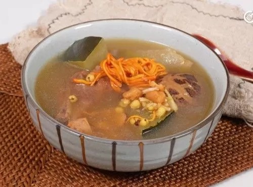 冬瓜蟲草花鹹西施骨湯