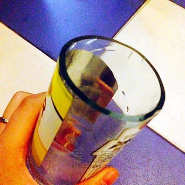 漂亮的小玻璃水杯!废物利用DIY教程! 第7步