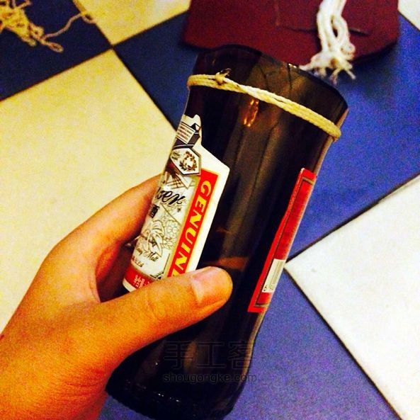 漂亮的小玻璃水杯!废物利用DIY教程! 第9步