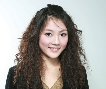 教你卸妆 美女示范经典教程