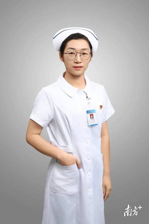征服美艳的护士妈妈