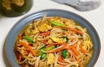 鲜香爽脆炒豆芽