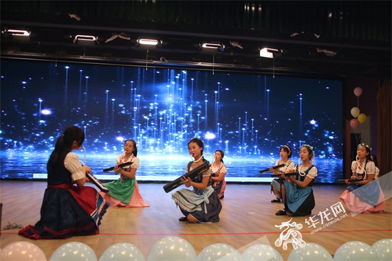毕业课程节目表演 彭云升 摄