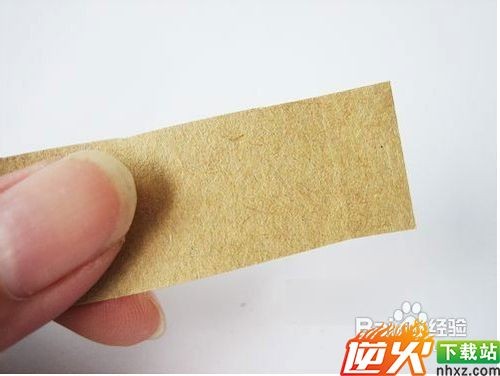 用牛皮纸和玻璃瓶DIY小花瓶