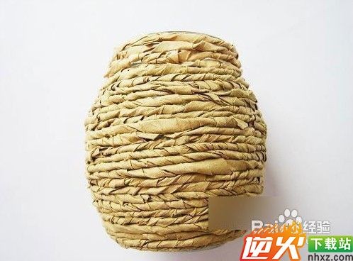 用牛皮纸和玻璃瓶DIY小花瓶