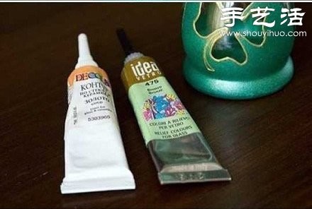 玻璃瓶变废为宝手工制作精致花瓶 - www.shouyihuo.com