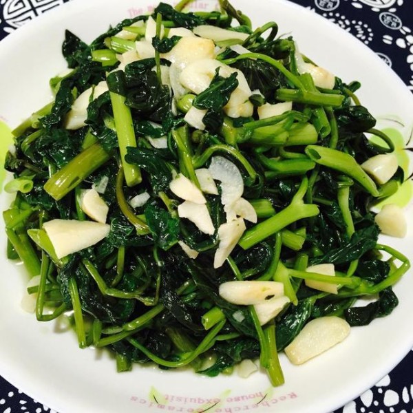 精选十款懒人厨房必备的下饭菜，味道让人回味无穷，值得收藏！
