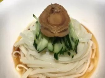 鮑魚冷烏冬