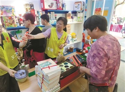 鄞州这个“旧物焕新”超市开张一年 学生居民共享“循环生活”