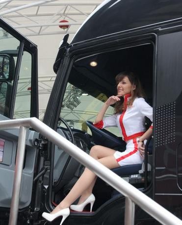 汽车驾驶篇：新手司机必须养成六个开车好习惯-有驾