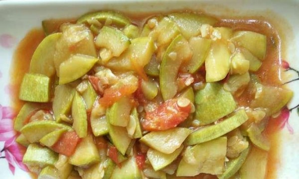 素食家常菜——素炒五彩（健康营养、色香味俱佳）