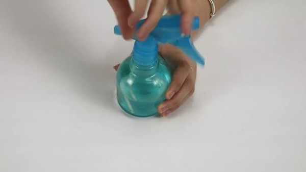 马桶里异味太难闻，来看看教你一招让马桶飘香