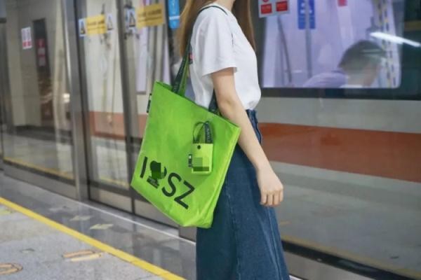 “深圳市包”火后，新玩法又出来了！网友：没有创作瓶颈吗