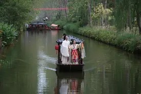 中国这十年丨衣食住行之变见证中国人更美好生活图片