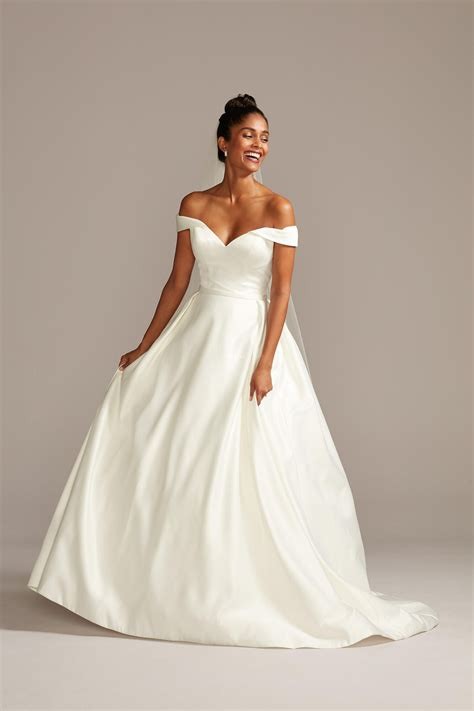 Can i sell my wedding dress to david's bridal
