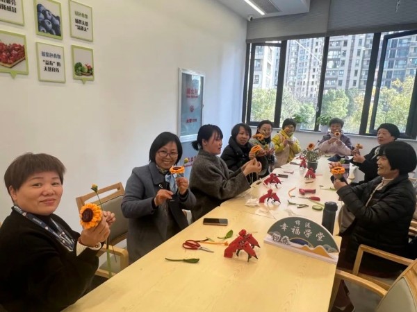 锦漾幸福学堂扭扭棒花.jpg