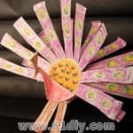 纸杯小孔雀制作图解