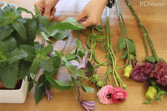 夏花来袭 超实用桌面花艺DIY设计