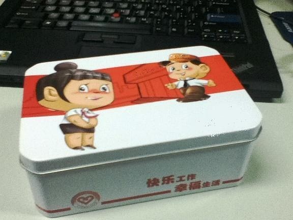 精美的铁盒！