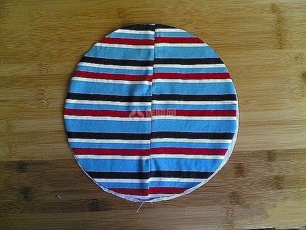 家居DIY:旧衣服改造收纳盒 环保又美观