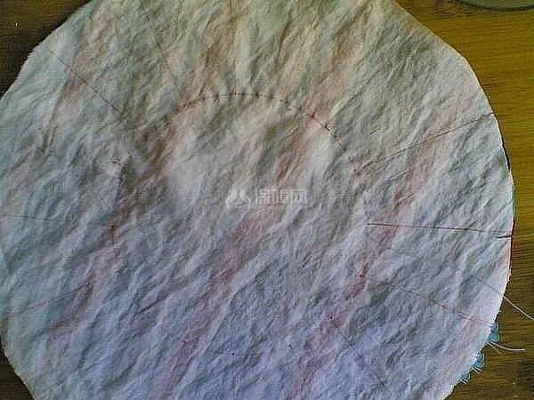 家居DIY:旧衣服改造收纳盒 环保又美观