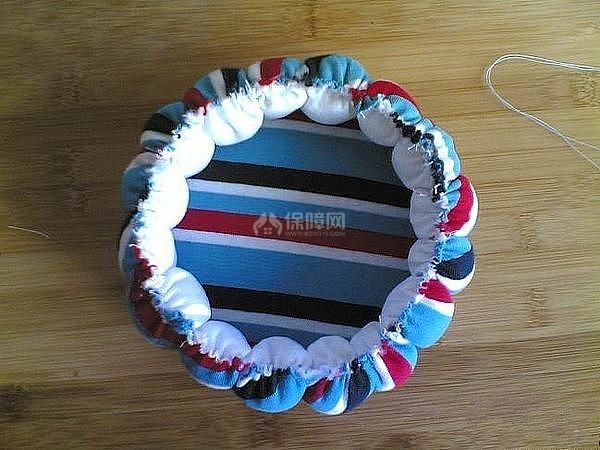 家居DIY:旧衣服改造收纳盒 环保又美观