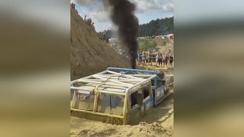 太拖拉6X6与8X8越野卡车